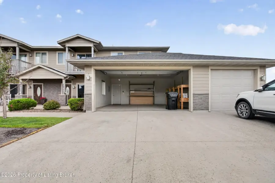 3504 33rd Avenue, Williston, ND 58801 - #3