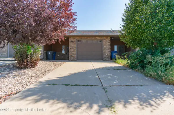 1153 Donna Lane, Dickinson, ND 58601