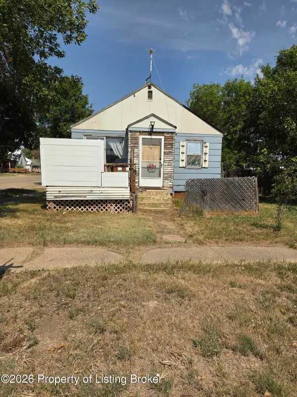 904 Washington Avenue, Hebron, ND 58638