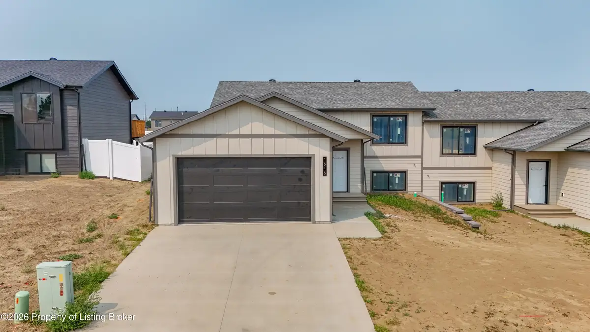 1646 Marilyn Way, Dickinson, ND 58601 - #1