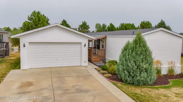 821 Chestnut Lane, Dickinson, ND 58601