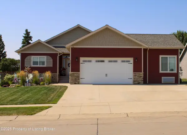 2601 2nd Street, Watford City, ND 58854