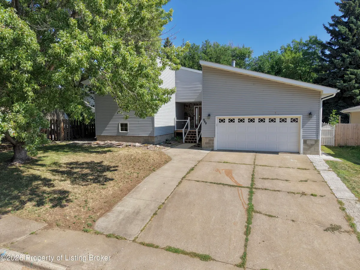 968 2nd Avenue, Dickinson, ND 58601 - #1
