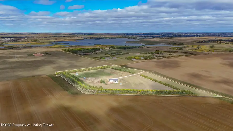 3961 115th Avenue, Dickinson, ND 58601 - #3