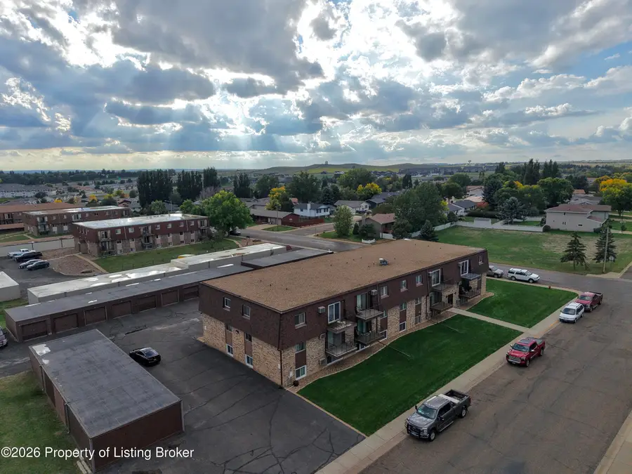 679 19th Street West #4, Dickinson, ND 58601 - #2