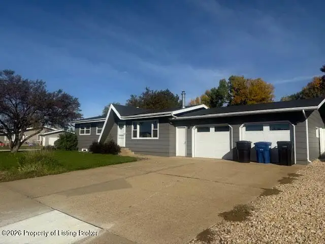 867 Franklin Street, Dickinson, ND 58601 - #3