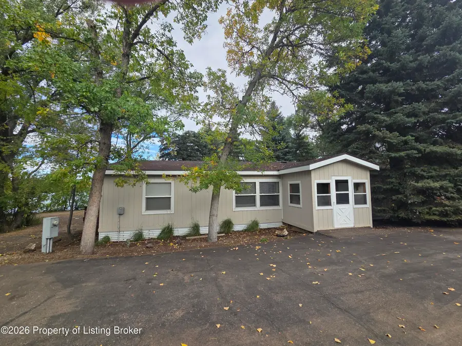 216 Lakeview Drive, Hettinger, ND 58639 - #3