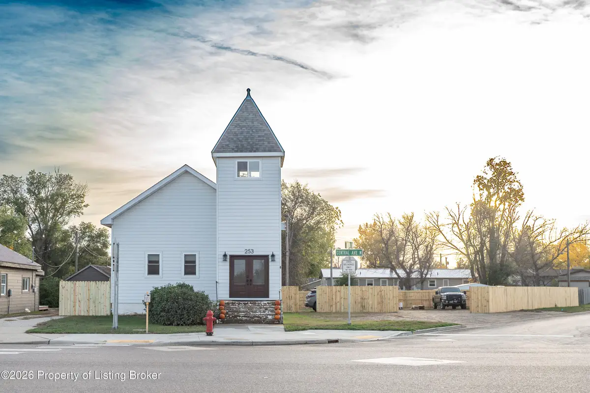 253 Central Avenue, Killdeer, ND 58640 - #1