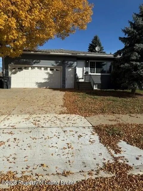 319 1st Street, Dickinson, ND 58601 - #1