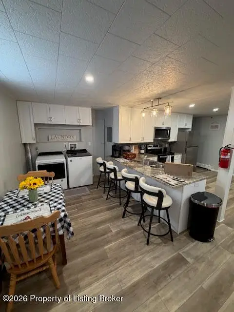 275 Palm Beach Road, Dickinson, ND 58601 - #2