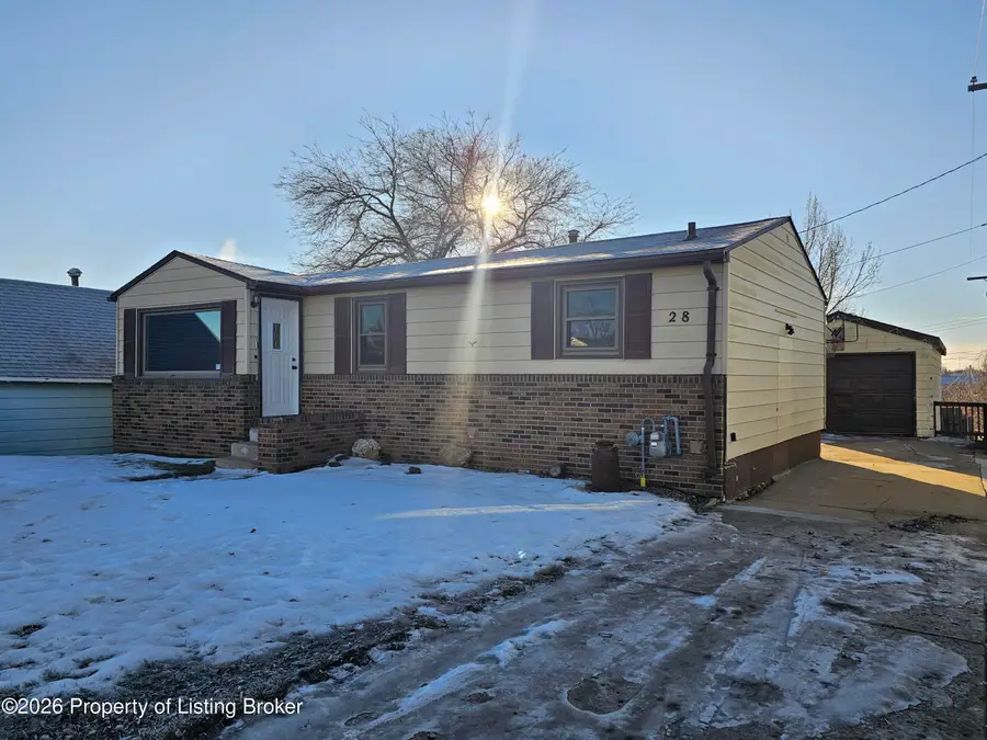28 3rd Street Se, Dickinson, ND 58601 - Image #2