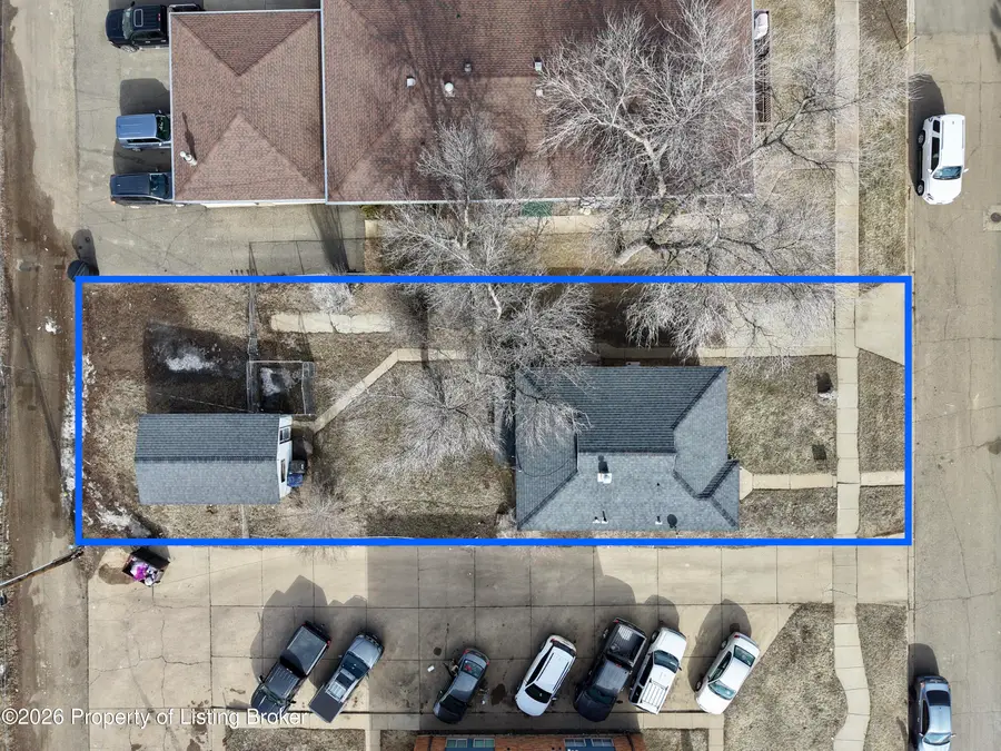 141 11th Avenue W, Dickinson, ND 58601 - #2