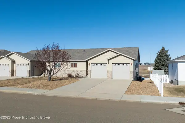 1586 14th Street W, Dickinson, ND 58601