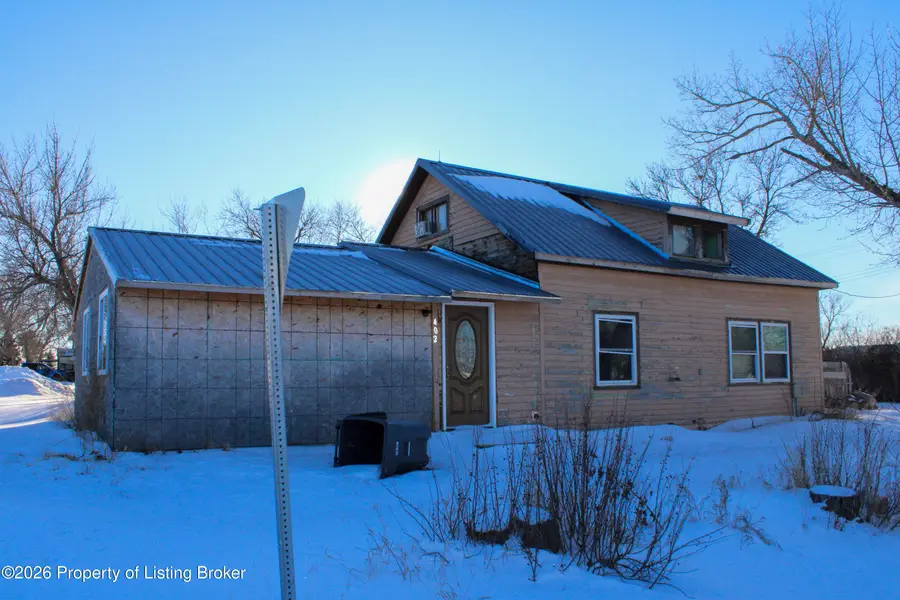 402 Fisk Street, Wildrose, ND 58795 - Image #2