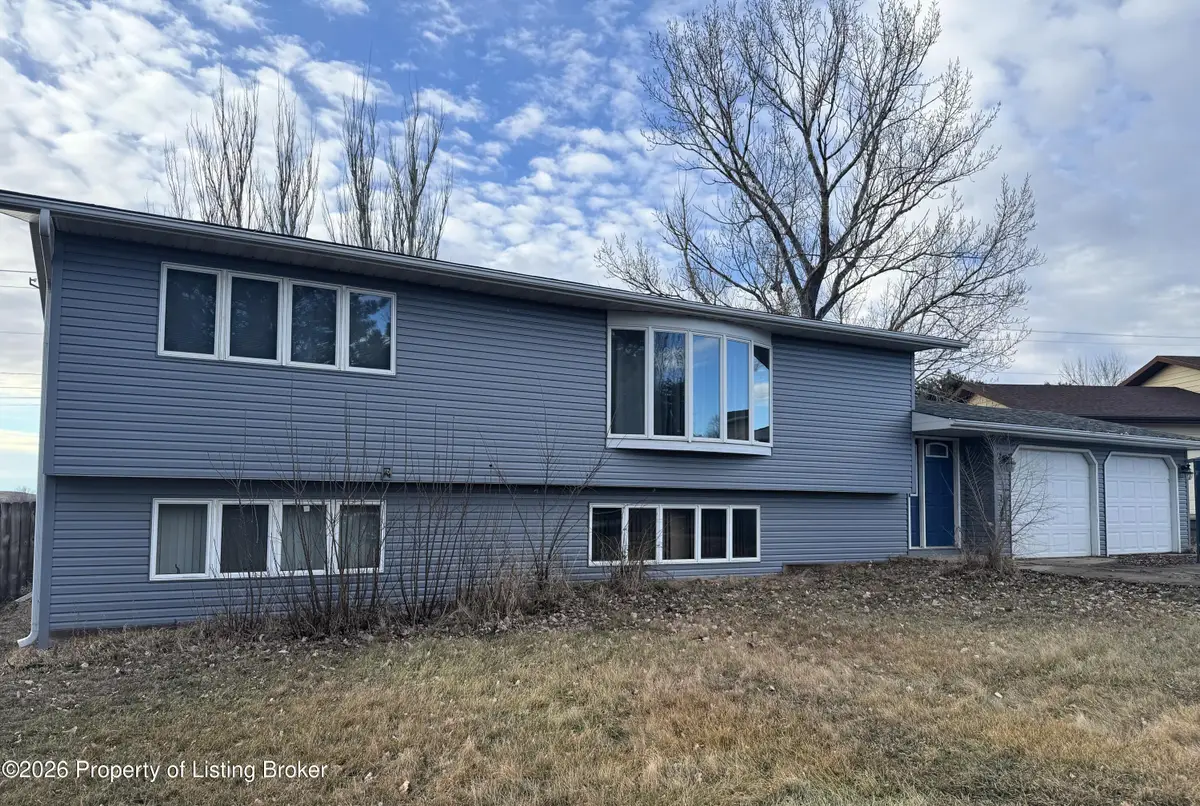 604 Christy Court, Hettinger, ND 58639 - #1