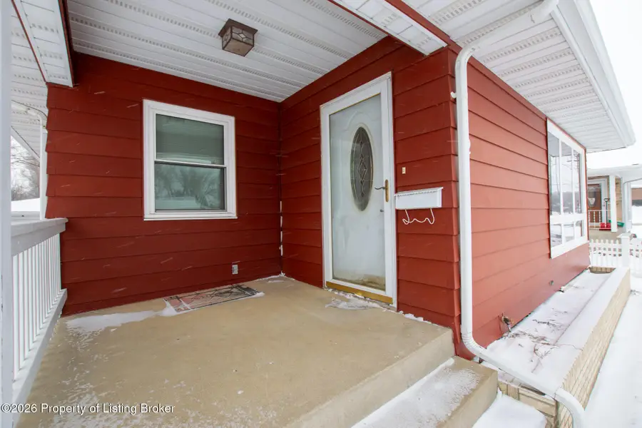 12 9th Street E, Dickinson, ND 58601 - #2