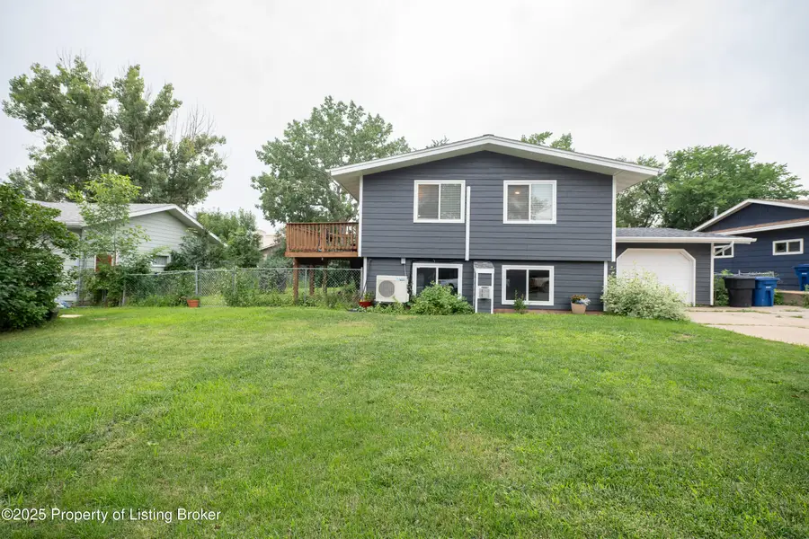 1469 2nd Avenue E, Dickinson, ND 58601 - #3