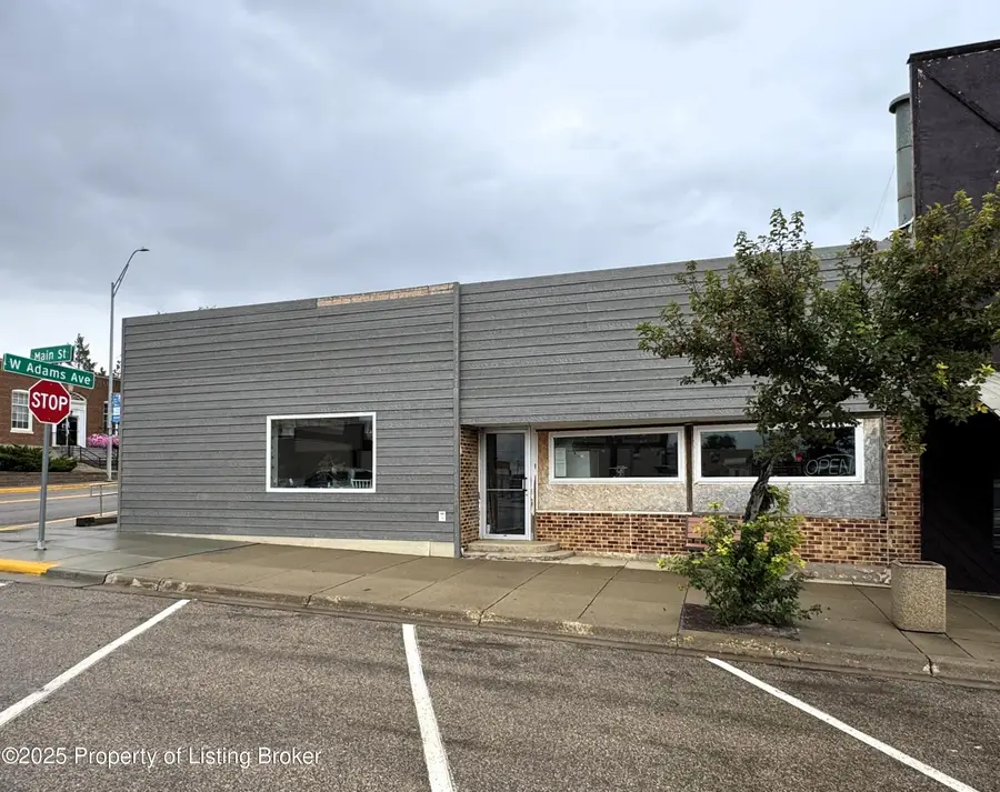 100 Main Street S, Hettinger, ND 58639 - Image #3
