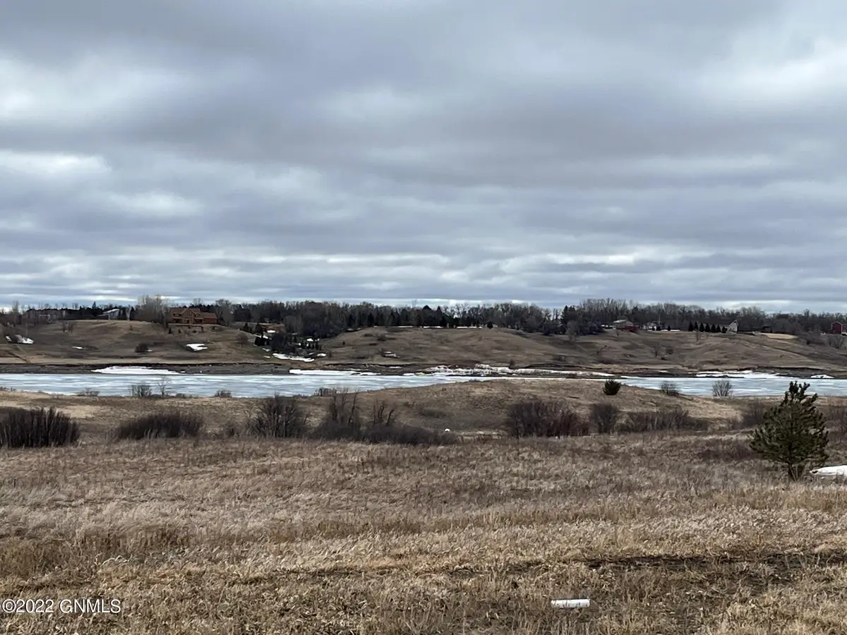 3076 Lakefront Drive, Jamestown, ND 58401 - #1