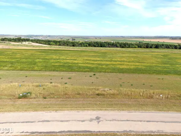 15008 Acadia Drive, Bismarck, ND 58503