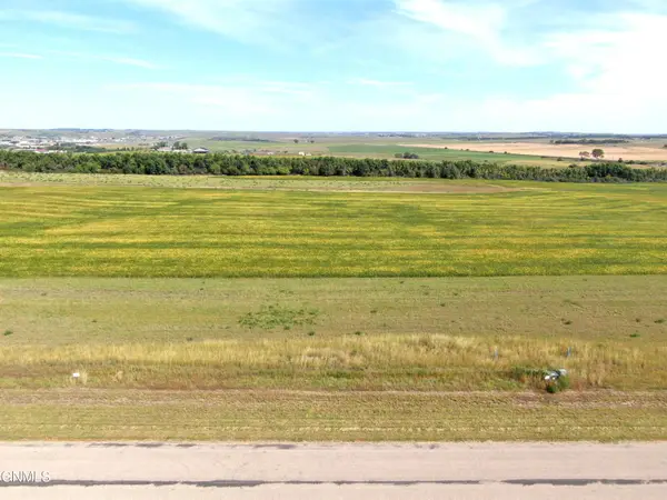 16004 Acadia Drive, Bismarck, ND 58503