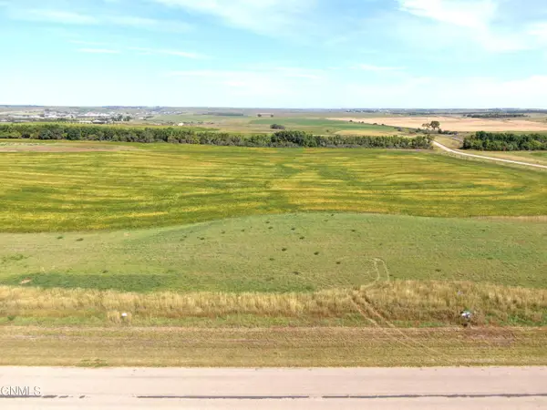 18004 Acadia Drive, Bismarck, ND 58503