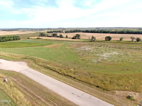 11711 Redwood Road, Bismarck, ND 58503