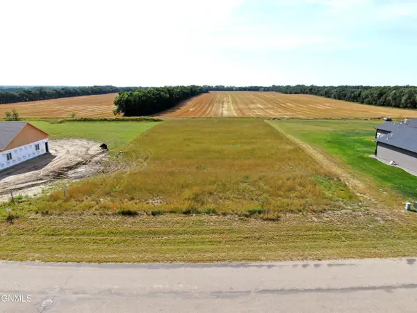 15007 Acadia Drive, Bismarck, ND 58503