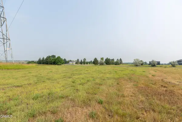 11325 Creek Top Road, Menoken, ND 58558