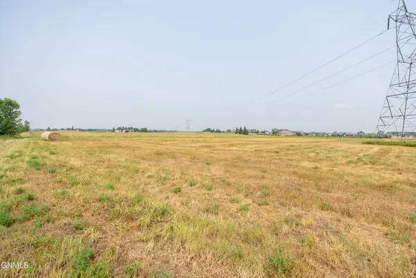 11524 Apple View Lane, Menoken, ND 58558