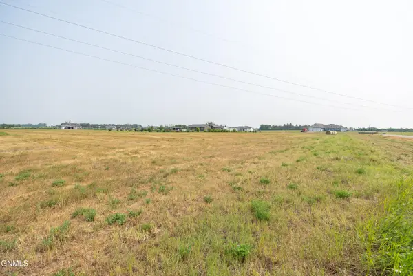 11712 Apple View Lane, Menoken, ND 58558
