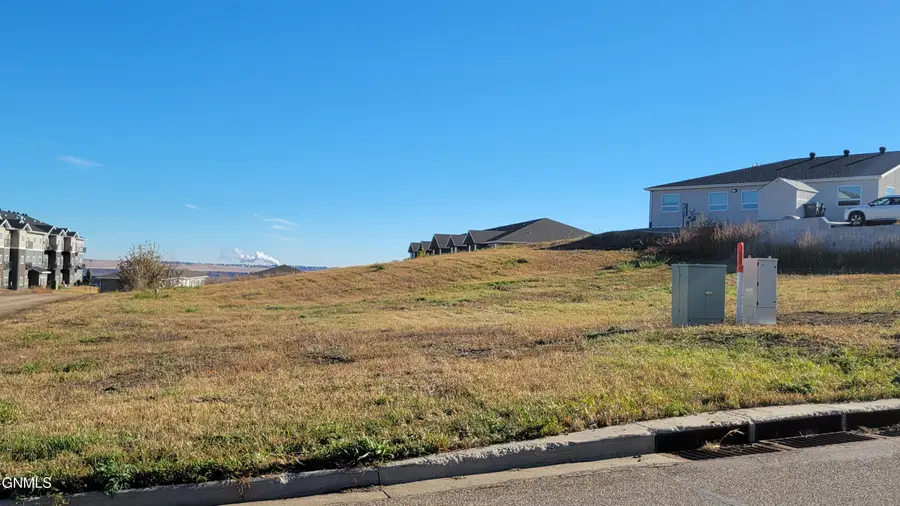 2928 Jude Lane Nw, Mandan, ND 58554 - #2