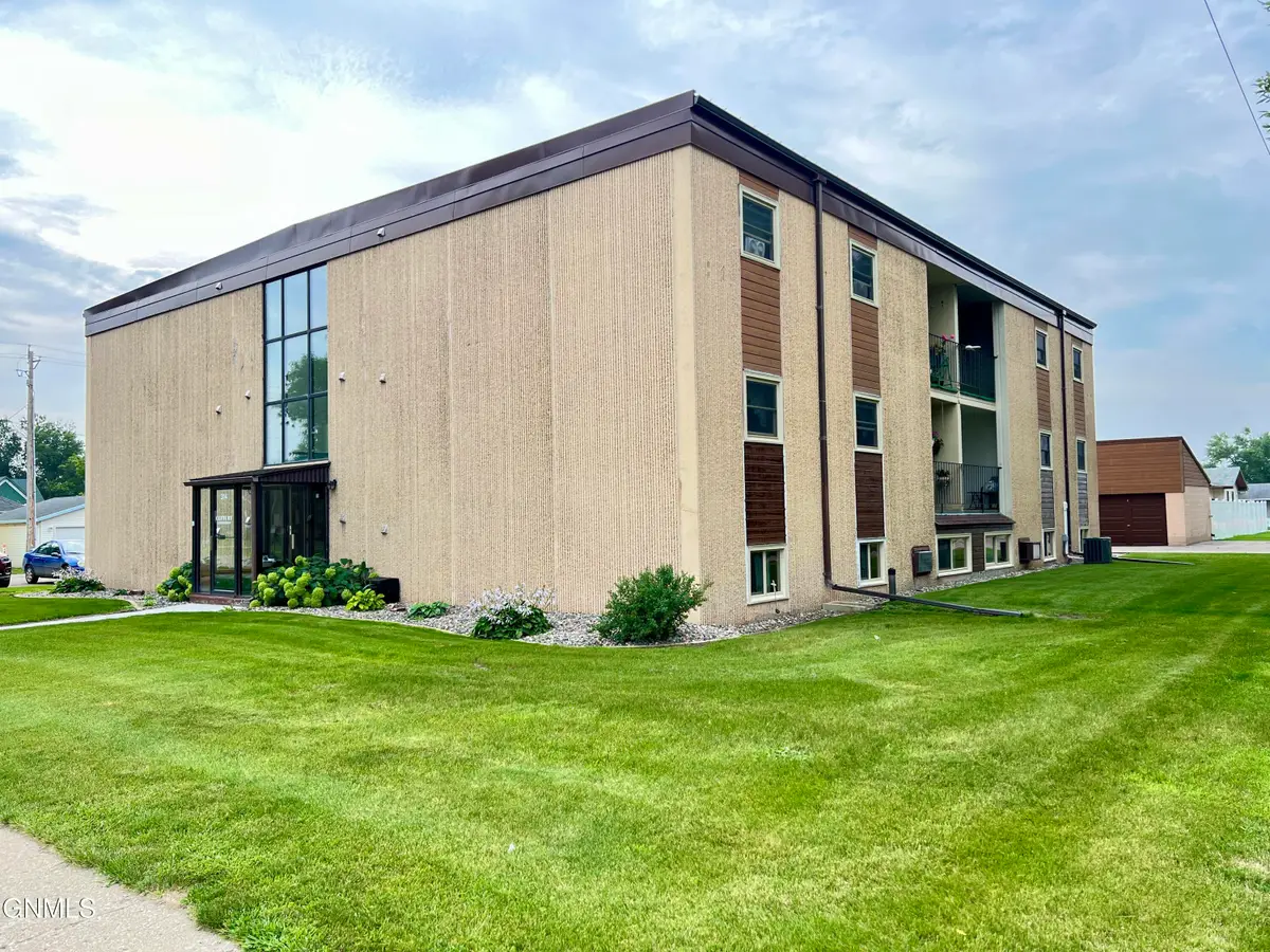 314 4th Street Ne #10, Valley City, ND 58072 - #1