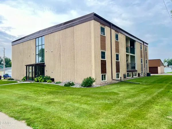 314 4th Street Ne #10, Valley City, ND 58072