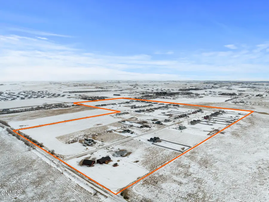 5481 Nicholas Avenue, Williston, ND 58801 - #2