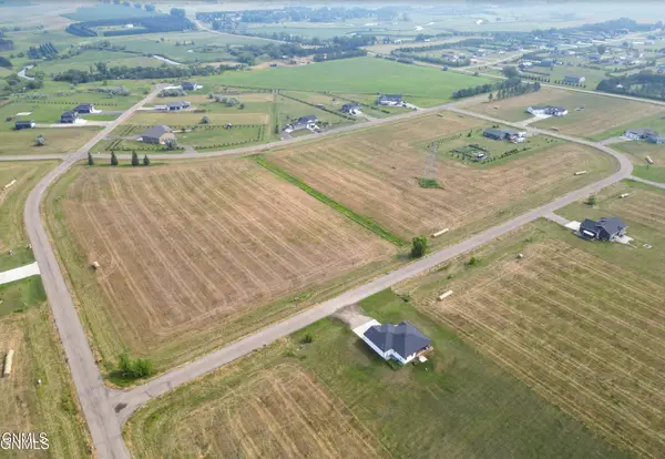 11513 Apple View Lane, Menoken, ND 58558