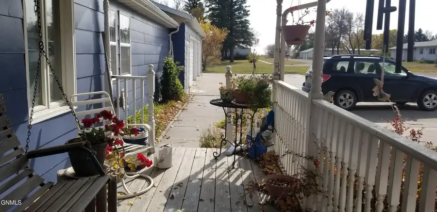2534 87th Avenue Se, Jamestown, ND 58401 - #3