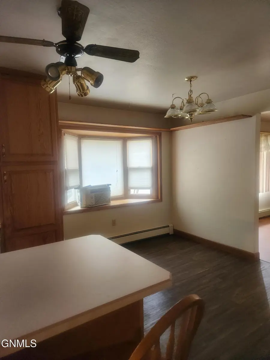 214 3rd Avenue E, New Leipzig, ND 58562 - #2
