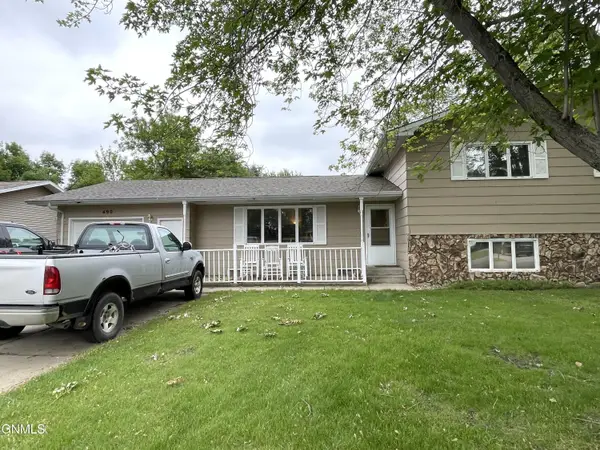 490 Joal Drive, Carrington, ND 58421