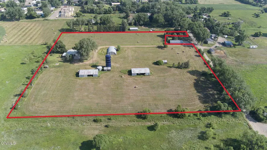 537 2nd Avenue Se, Beulah, ND 58523 - #3