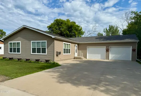 511 Jessamine Avenue W, Aneta, ND 58212