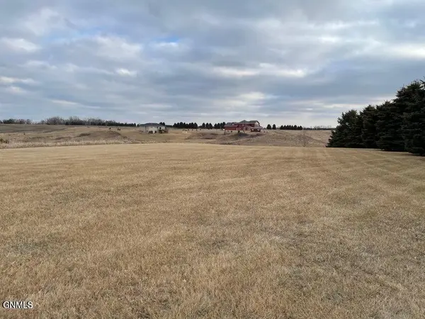 3049 83 1/2 Avenue Se, Jamestown, ND 58401