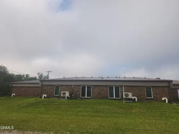 122 Helen Street N, Streeter, ND 58483