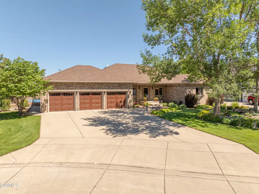 1524 &1534 Buccaneer Place, Bismarck, ND 58504 - #3