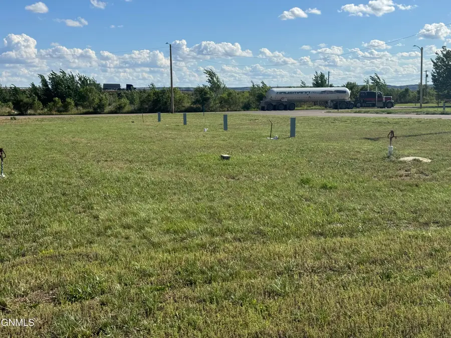 704 6th Street E, Culbertson, MT 59218 - #2