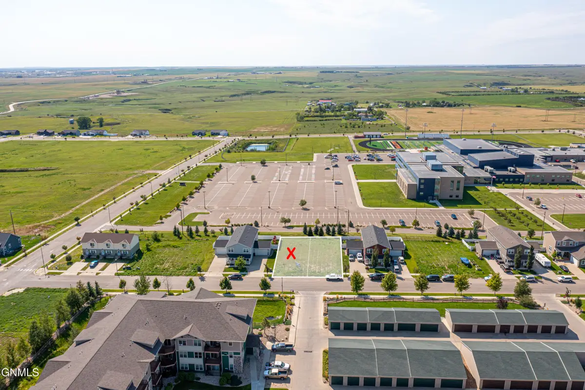L5l1b23b30 Long Branch Avenue, Williston, ND 58801 - #1