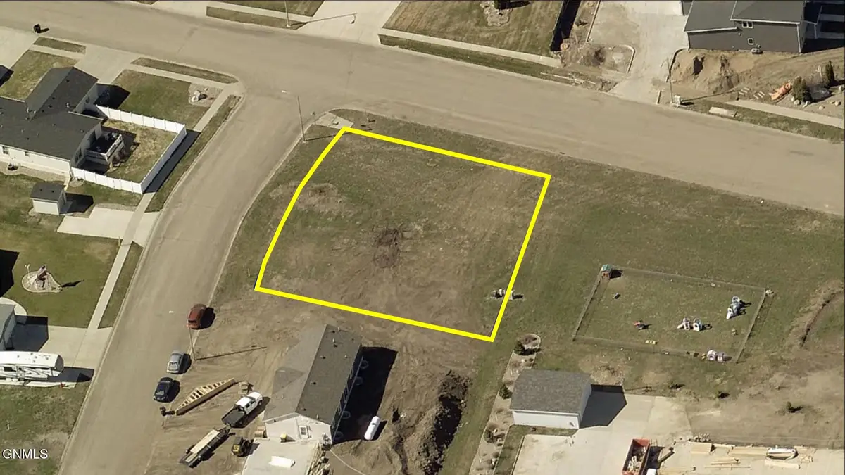 4001 Greensboro Drive, Bismarck, ND 58503 - #1