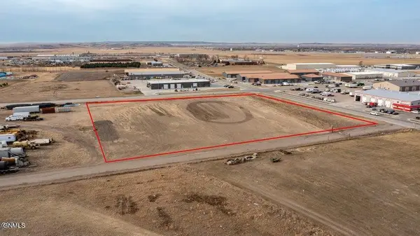 3102 Morrison Avenue, Bismarck, ND 58504