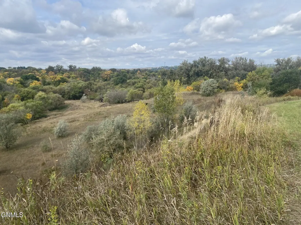 1601 Plains Bend Se, Mandan, ND 58554 - #1