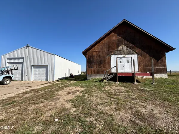 600 12th Avenue Ne, Beulah, ND 58523